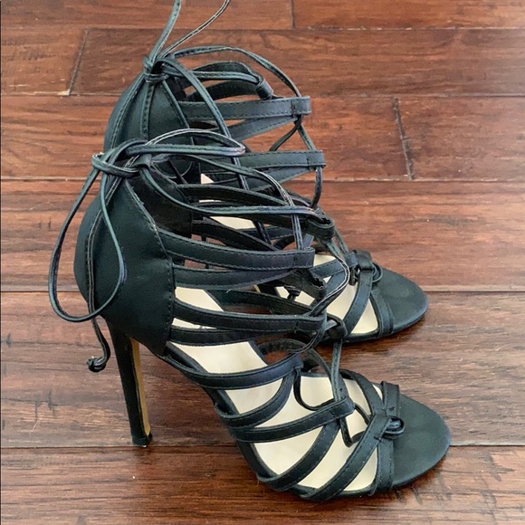 Zigi Soho 'Chorus' Strappy Sandals - Picture 7 of 13